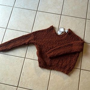 rue 21 . burnt orange color . v-neck